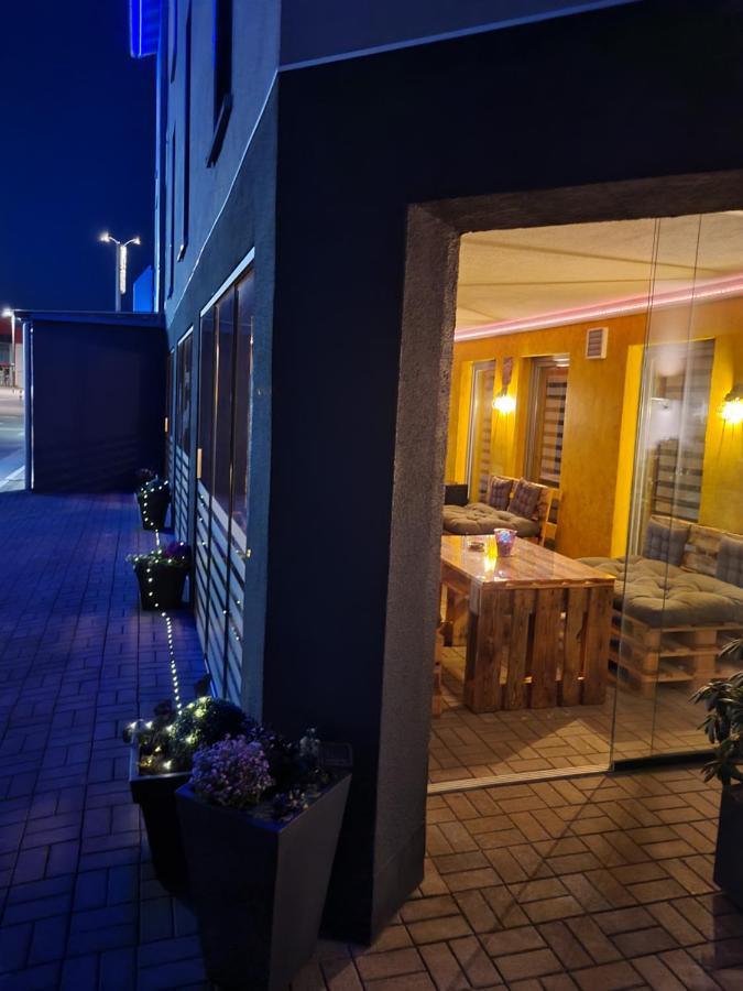 Hotel Come In Menden Exteriér fotografie